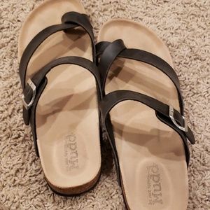 Black Mudd Sandals